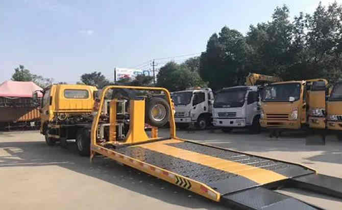 西平汽车中途维修案例